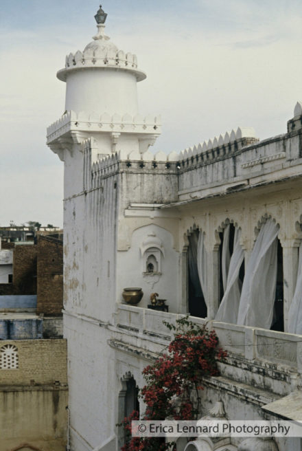 Rawla Narlai